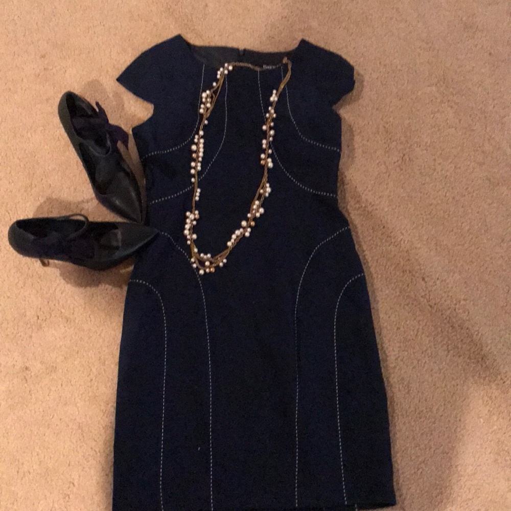Navy Ellen Tracy dress with white piping